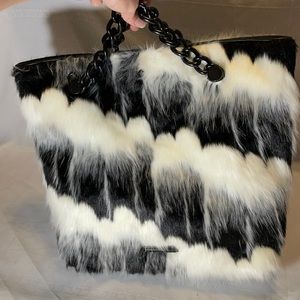 NWOT Kendall + Kylie Van Black & White Faux Fur Clutch  Hand Bag